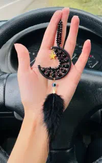 اویز ماه