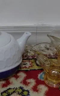 قوری چینی و 2 تا سس خوری نونو