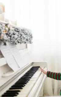 آموزش پیانو با مربی مجرب خانم