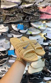فروش ویژه دمپایی مواد نو استخری  و حمام