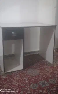 میز کامپیوتر