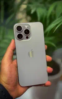 آیفون 15 pro max سفید zaa