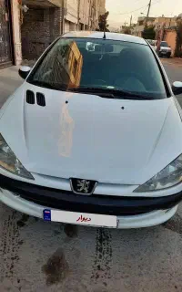 پژو ۲۰۶ صندوقدار