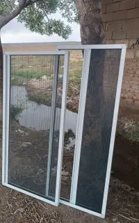 نصب انواع توری دروپنجره دوجداره