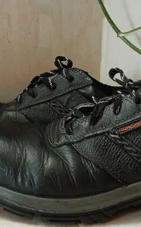 کفش کار ایمنی