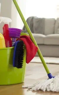 نظافتچی خانم