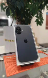 آیفون ۱۶ نرمال