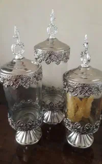 بانکه پذیرایی تاج دار