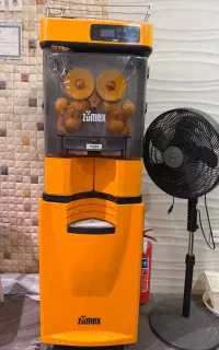 آبمیوه گیری صنعتی زومکس مدل VERSATILE PORO