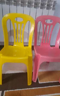 صندلی پلاستیکی کوچک