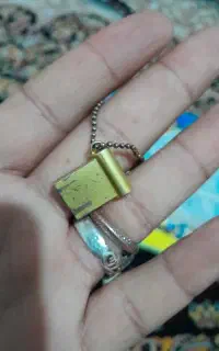 وسایل شخصی بفروش میرسد