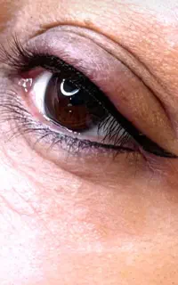 مدل میکرو ابرو رایگان در صحنه به ۵ نفر نیاز داریم