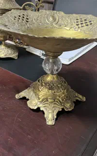 ظروف و کنسول برنجی