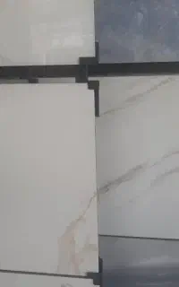 کار گر ساده، یا دوغاب ریز کاشی