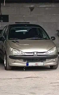 206 مدل ۸۲ در حد ۱۴۰۴
