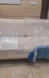 مبل سه نفره خیلی کم استفاده شده