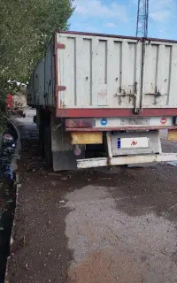 تریلی بغلدار
