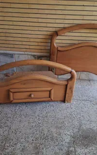 تخت خواب چوبی