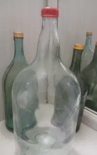 بطری شیشه ای ۶ لیتری بهمراه ۲ بطری ۳ لیتری