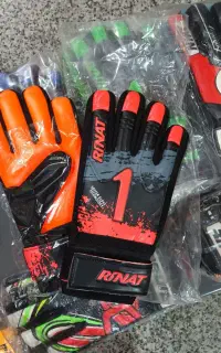 دستکش گلری دروازه بانی