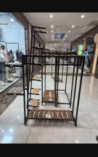 رگال و وسایل مغازه پوشاک