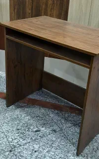 میز تحریر مدل CZ5086 مدرن و زیبا