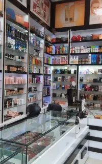 استخدام فروشنده خانم لوازم آرایشی