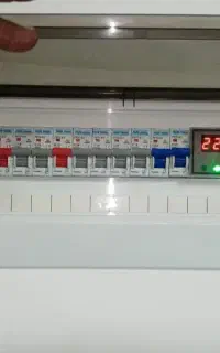 برقکار ساختمان هستم در صورت نیاز تماس بگیرین