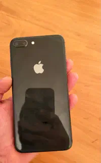 ایفون ۸پلاس