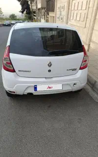 فروش خودرو ساندرو