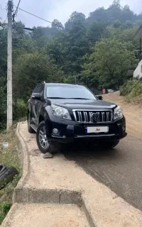 پرادو آنرود به همراه کرال ۲۰۱۲ مشکی بی رنگ