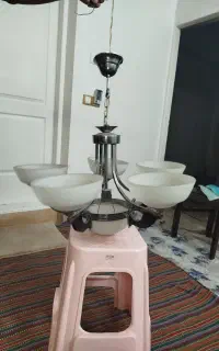 دوجفت لوستر کار کرده تمیز جنس فلز با چوب