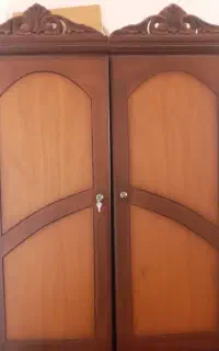 یک جفت کمد لباس کشو دار در حد نو
