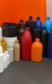 بطری های پلی اتیلن و درب های فیلیپ تاپ