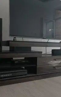 میز بسیار تمیز