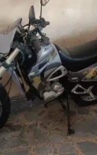 تریل پیشرو زیپ استار ۲۰۰