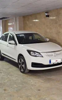 ماشین تمام برقی دانگ فنگ e70 سند ازاد وارداتی
