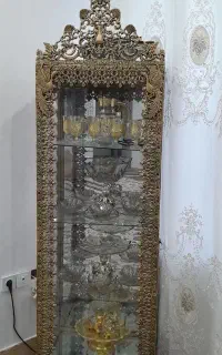 ویترین ،ساعت،کنار سالنی