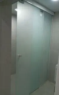 خدمات شیشه آینه کاری تعمیر ونصب دربهای سکوریت