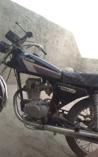 موتور۱۲۵