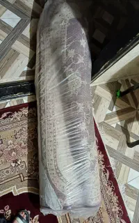 فرش زرشکی در حد