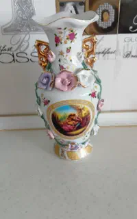 گلدان گل برجسته