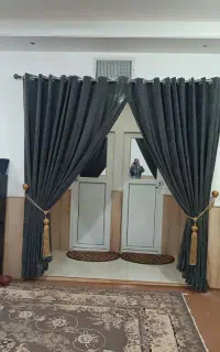 طراحی دوخت و نصب انواع پرده مینیمال پولیسه پانچ
