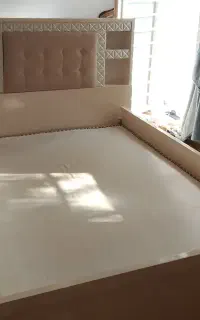 تخت دونفره در حد نو سالم تمیز