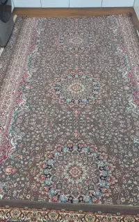 فرش ۱۷۰در۲۶۰ یک تخته و۱۸۰در۱۲۰وپادری۱۰۶در۵۰و۹۰در۵۰