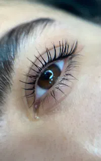 لیفت لمینت مژه ابرو