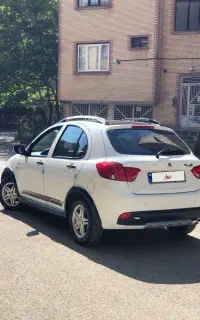کوییک R مدل۱۴۰۱ درحد صفر بدونه نقطه