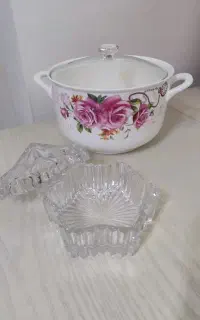 قابلمه چینی و شکلات خوری یا قندان کاملا آکبند