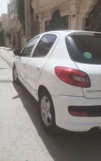 207 اتومات ۹۸ کم کار تمیز