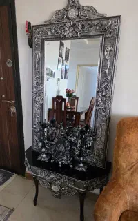 آینه و کنسول